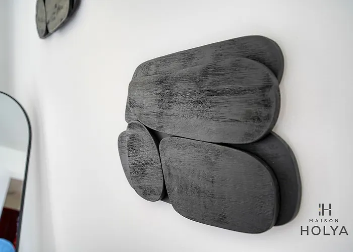 Le Tenebreux - Proche Chateau De Versailles - 342B